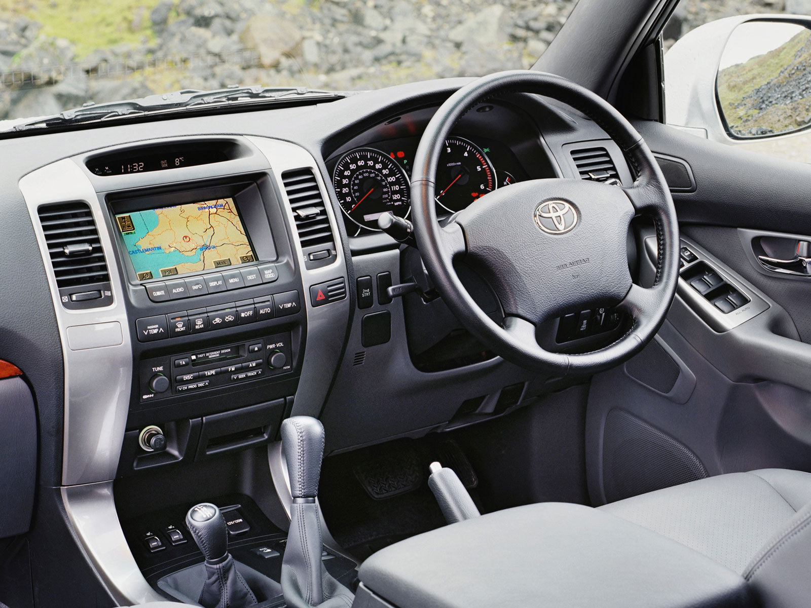 cars blog: Toyota Land Cruiser Prado